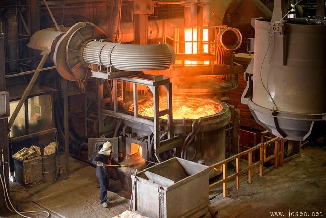 電爐煉鋼.jpg 電爐煉鋼.jpg